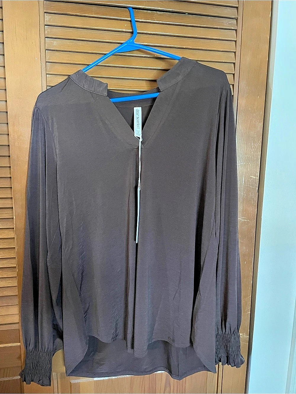 dear scarlett Luna Top Brown Smocked Cuff Blouse Size Medium